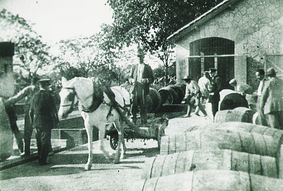 1919 Descarregant an es moll