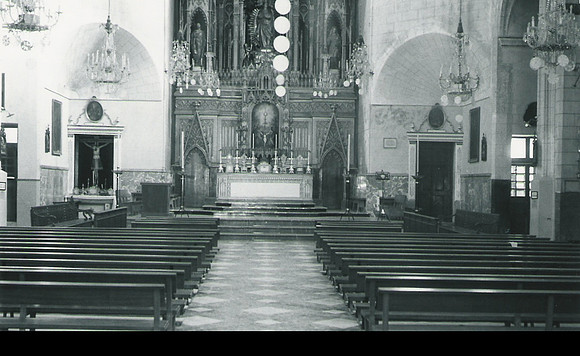 1960b La Parroquia adornada amb neules