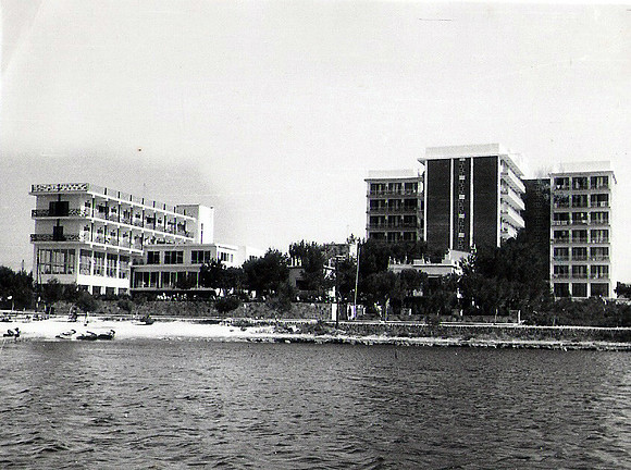 1954 Es dos Daysis