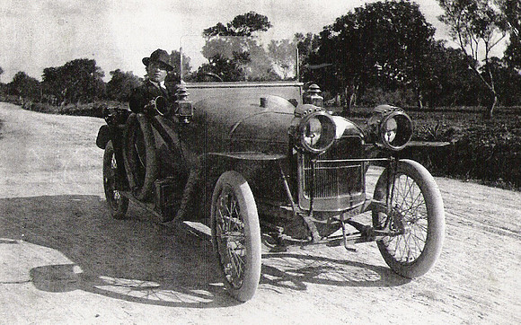 1910 Automovil