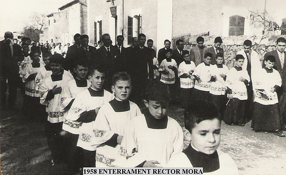 1958 Enterrament Rector Mora