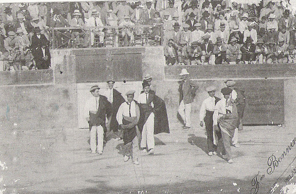 1925 Pla+a de Toros