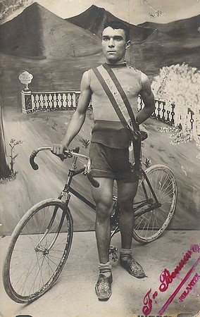 1917 Explorar