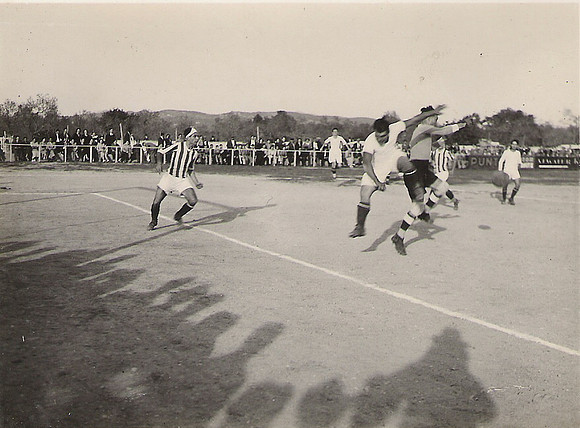 1932a  Es Cerol jugant