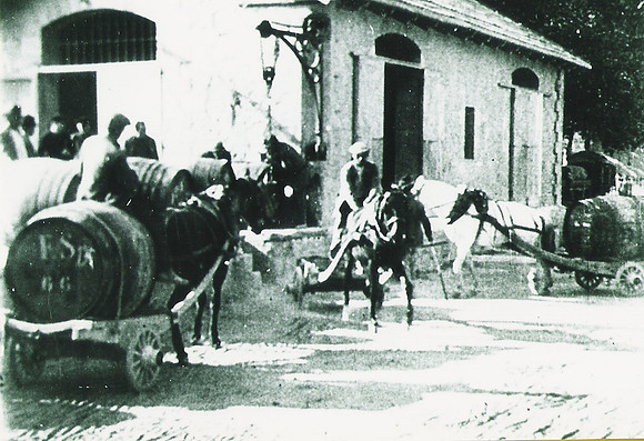 1919 Bocois i botas per carregar es tren