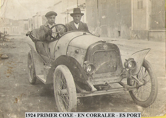 1924 Primer Cotche - En Corrale