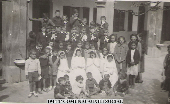 1944 Primera Comunio Auxili Social