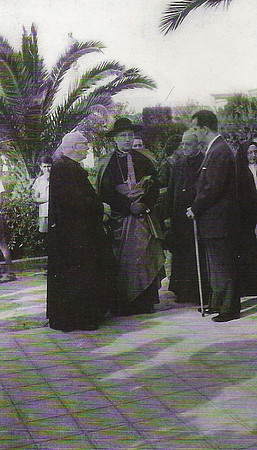 1958 Bisbe Enciso homenatje al rector Roig