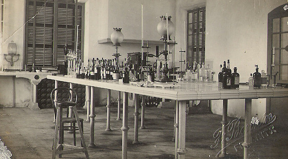 1920 Laboratori Estacio Enologica