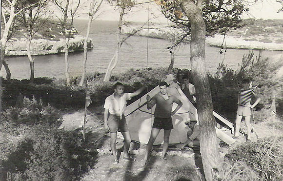 052 1960 E C Sanau