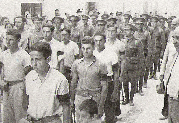 1936 Desfilada de falangistes