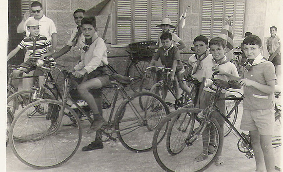 043 1960 E C Sanau