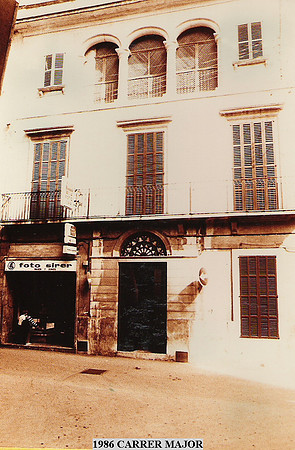 1986f Carrer Major