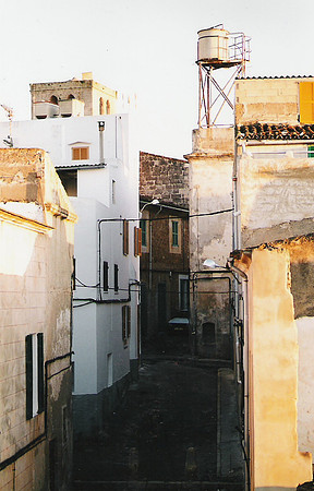 2000 Es Gurugu