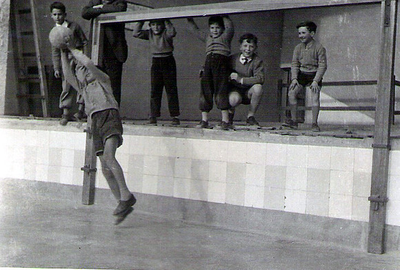 163