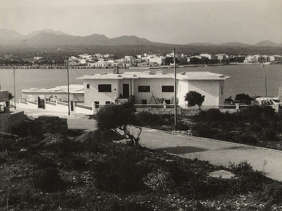 1963 Es Port