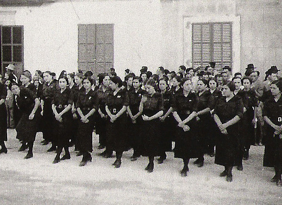 1936 Falange Femenina