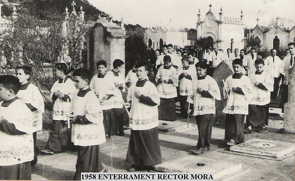 1958a Enterrament Rector Mora