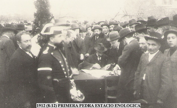 1912 Primera pedra Estacio Ennologica